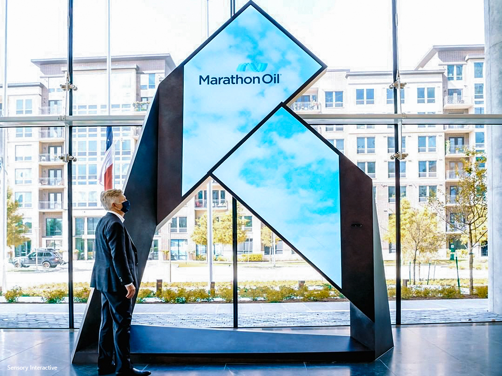 Marathon Oil Lobby Centerpiece