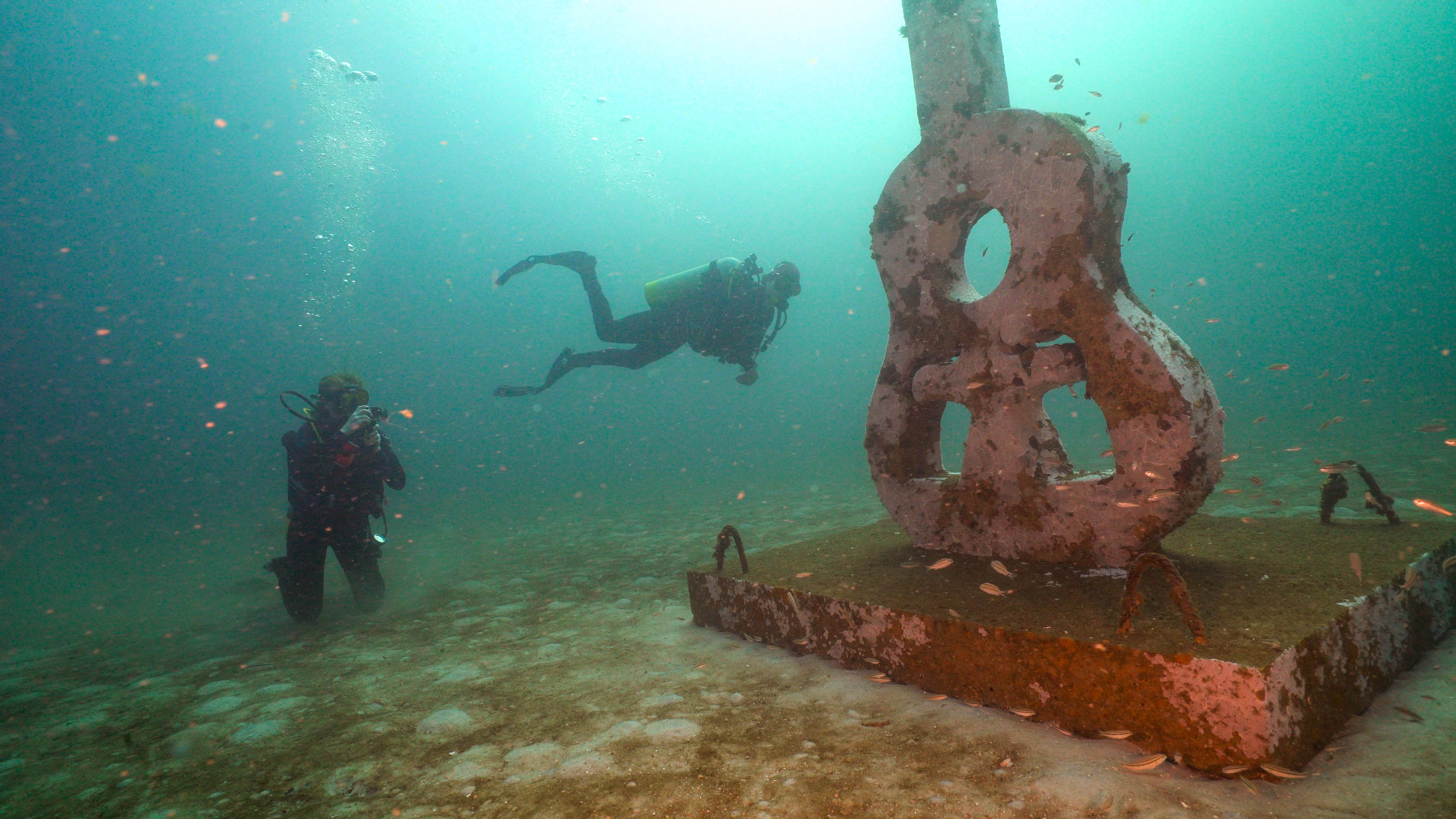 The Underwater Museum of Art (UMA)